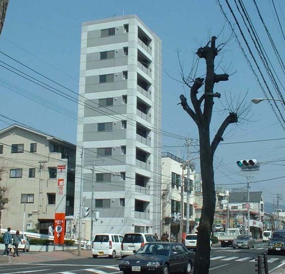 フォルム・アイ